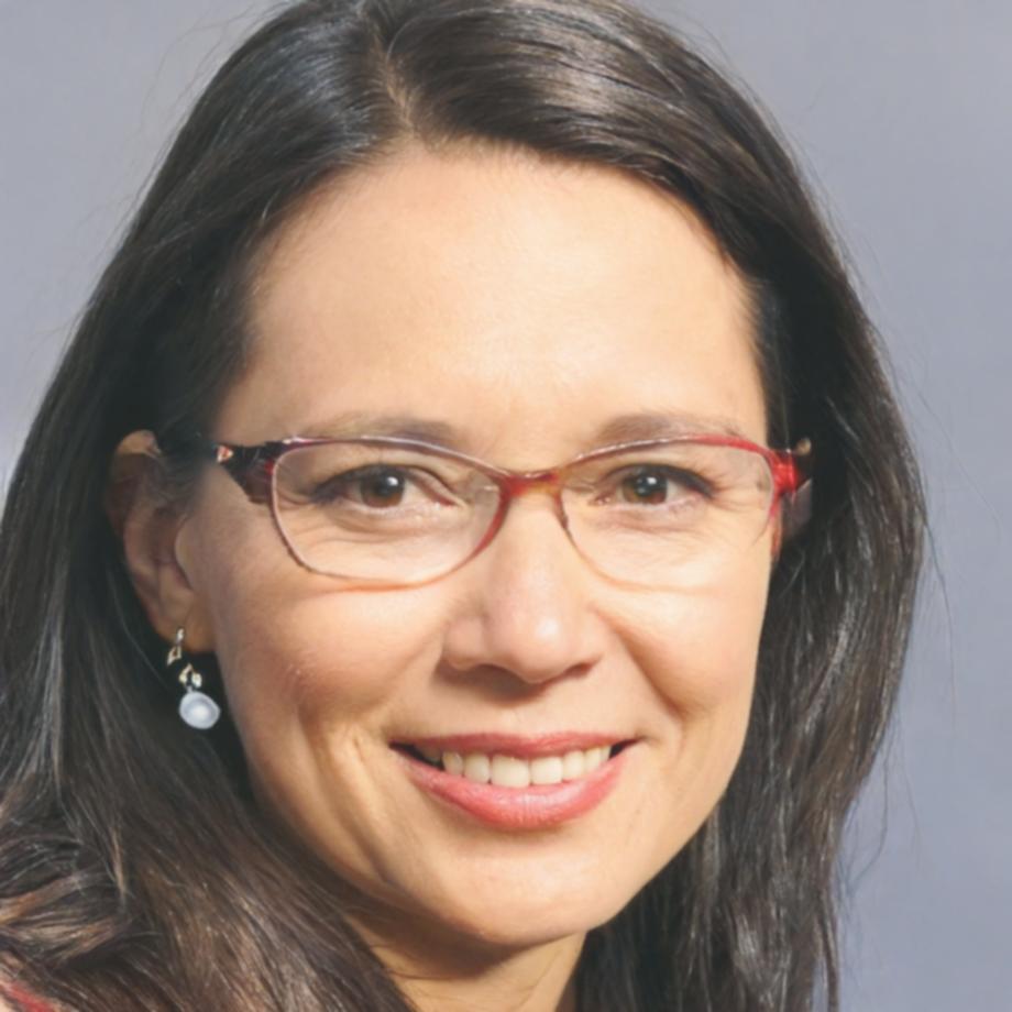 María Elena Vásquez, Directora de Estrategia Financiera